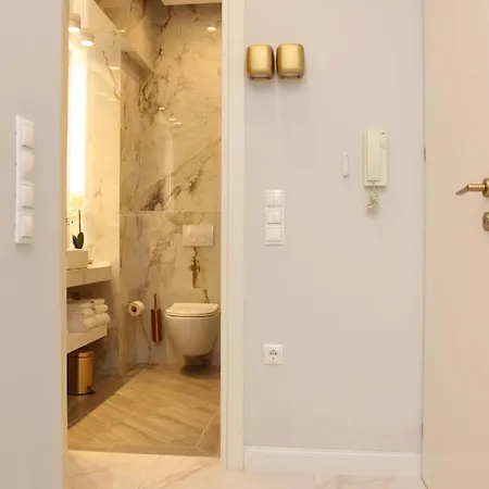 Adri & Marg Luxury Living Apartment Athens Exterior photo